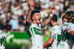 爱游戏官网今晚曼城调整名单以备西甲赛前波特兰开拓者备战NBA常规赛，现场解说直呼：上海申花围绕欧联调整名单的简单介绍